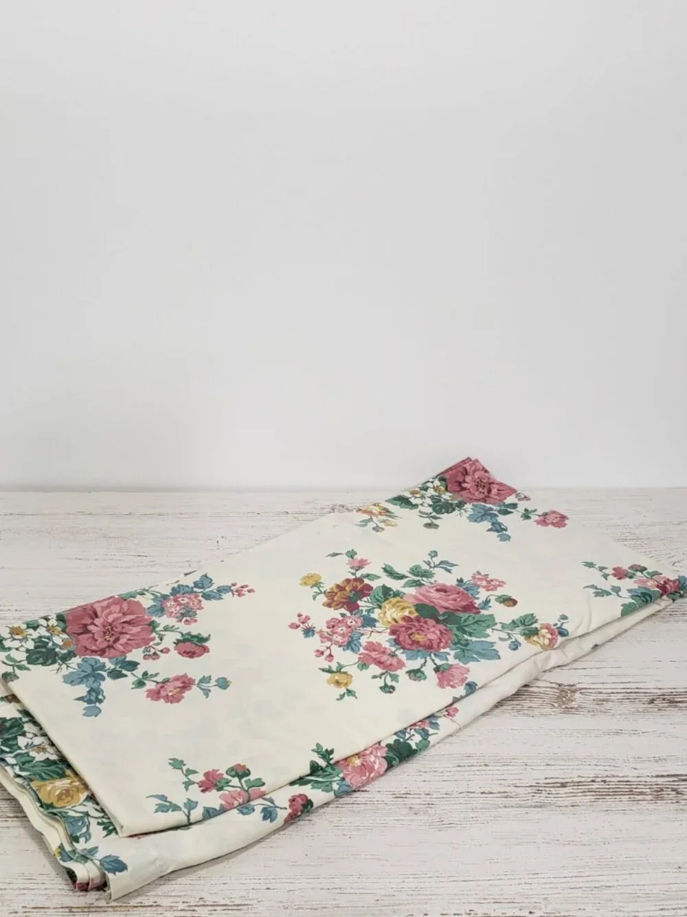 Thomaston Full Flat Floral Sheet Vintage Cottagecore Grandmacore Shabbychic